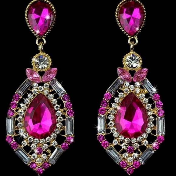Vintage style crystal drop earrings - Picture 2 of 5